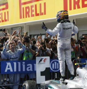 Hamilton chose Senna as his Teammate Hamilton in Mercedes