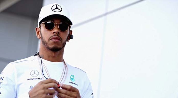 Lewis Hamilton pays tribute to Ayrton Senna Lewis Hamilton